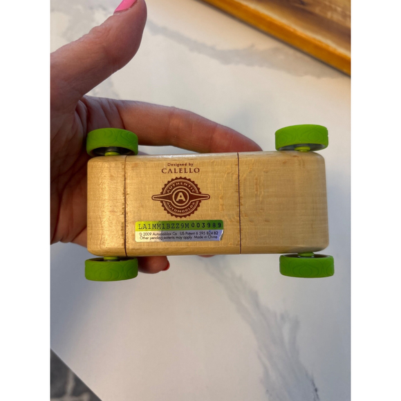 Automoblox 2008 Mini M9 Wooden SportVan sedan designed by Calello Wooden Toy NIB - Picture 6 of 13
